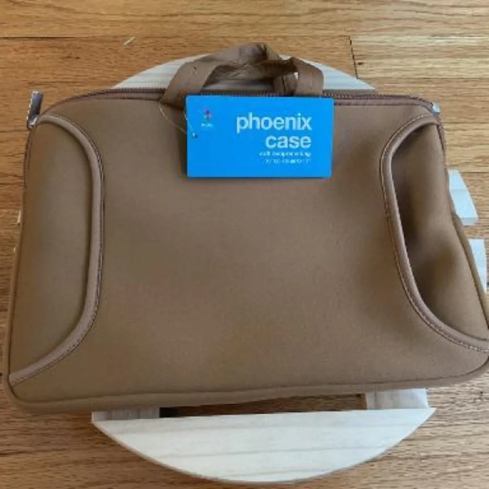 Digital Basics Phoenix Carry Case for Tablets NWT